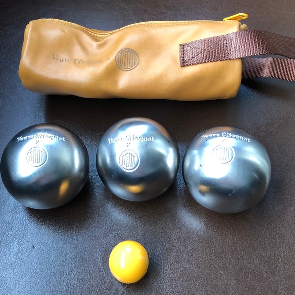 Veuve Clicquot Champagne  OBUT PETANQUE BOULES Bowls  Set of 3  In Leather Bag  Unused in Original Veuve Clicquot Box