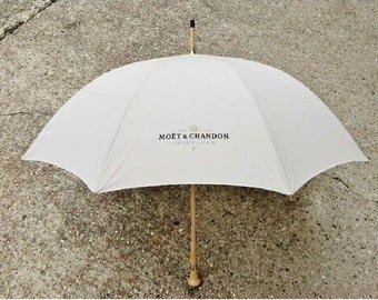 1 X Moet Chandon  Champagne  Umbrella Wooden Handle  La Manafacture De Parapluies De Cherbourg  AUTOMATIC