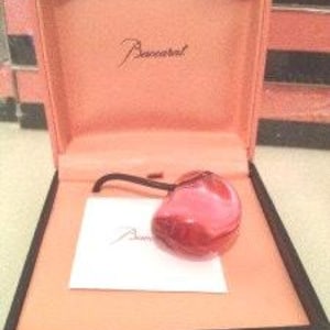 PENDENTIF CRISTAL Laurent Perrier Champagne Rose par BACCARAT Boîte d'origine non utilisée