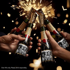 6 X Moet Chandon  Champagne  BOTTLE SIPPERS Golden Acrylic Unboxed UNUSED