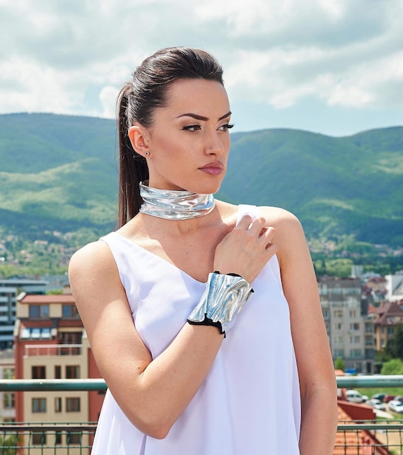 Handmade Jewelry Set, Set Of 2 Jewelry, Handmade Necklace, Cuff Bracelet, Futuristic Jewelry, Silver Bracelet, Silver Choker, Wide Bracelet