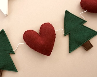 Felt Christmas garland, felt Christmas bunting, Christmas tree garland, felt hearts garland, Christmas mantel garland, tree garland