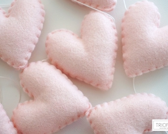 Pink hearts garland, felt hearts garland, felt heart bunting, valentine's day garland, pink heart garland, hearts garland