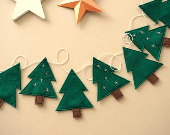 Christmas tree garland, pine tree garland, Christmas bunting, Christmas felt garland, monochrome garland, mantel garland, SILVER embroidery