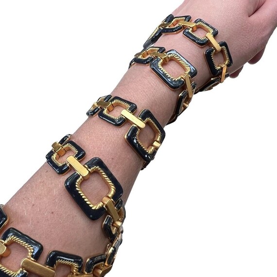 Gold & navy chain metal St. John\'s belt accessory Gold & navy chain metal St. John main image 2