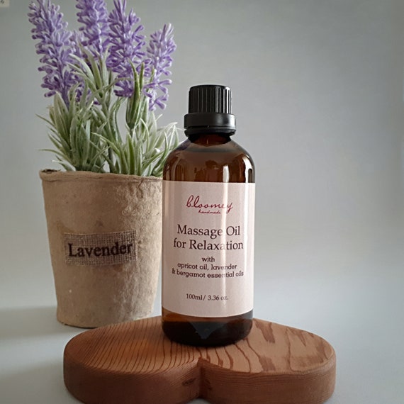 Relaxing outlet massage gel