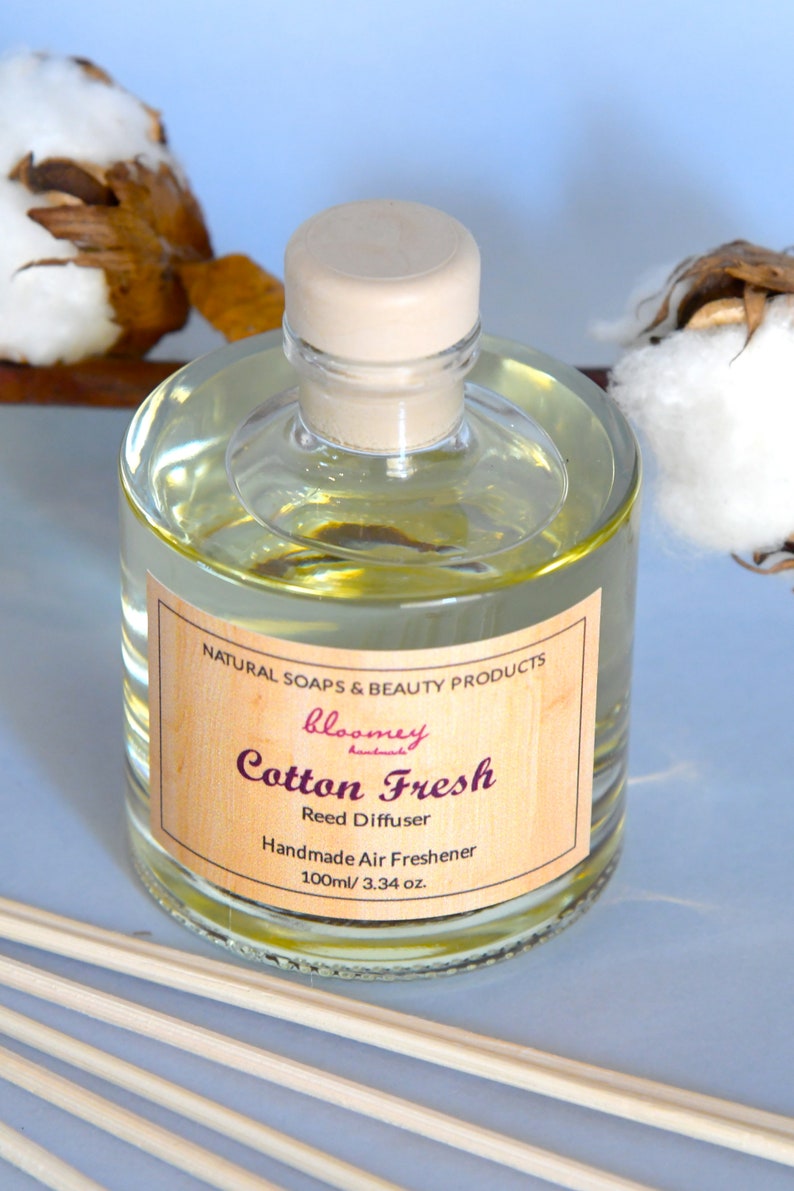 Eco-Friendly Home Fragrance with Sticks Cotton