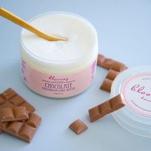 Skin Nourishing Body Cream with Chocolate Scent