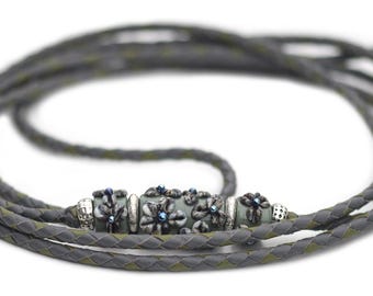 SHOW LEAD | Kangaroo leather show lead in grey & olive | Dog show lead | Leather lead