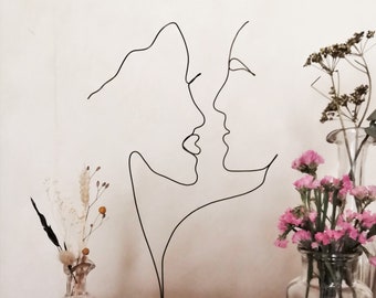 sculpture couple en fil de fer, line art idee cadeau pour les amoureux