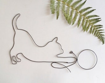 sculpture murale de chat en fil de fer, silhouette de chat en line art pour décoration murale