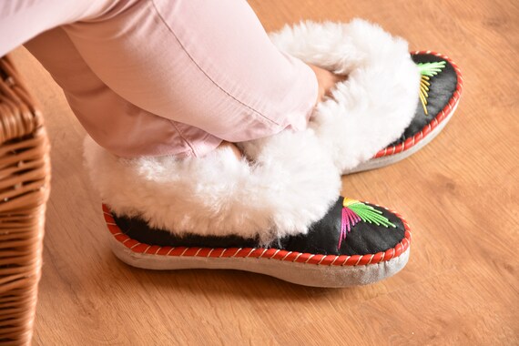 womens slippers black friday