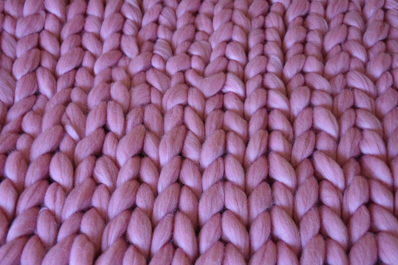 Chunky blanket Pink Chunky Blanket Knitted blanket Chunky | Etsy