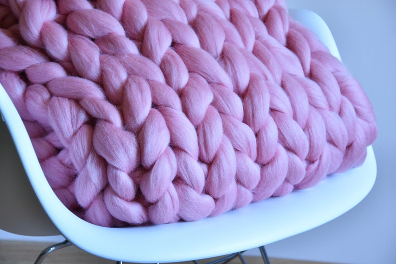 Chunky blanket Pink Chunky Blanket Knitted blanket Chunky | Etsy