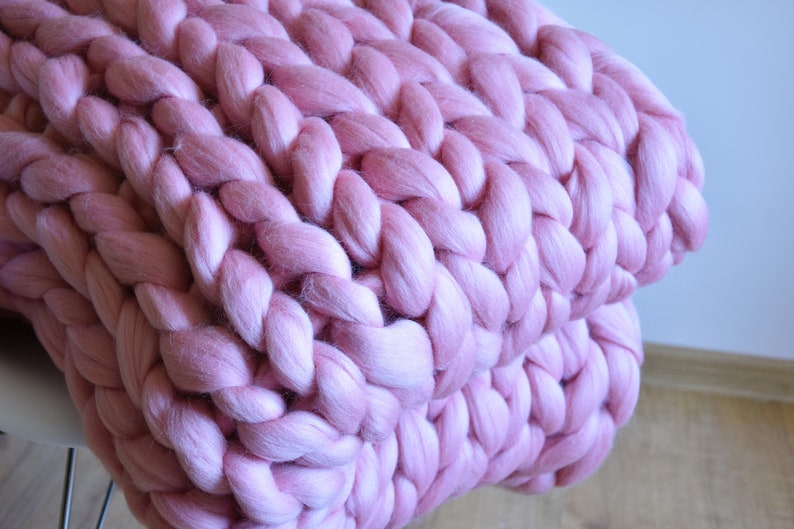 Chunky blanket Pink Chunky Blanket Knitted blanket Chunky | Etsy