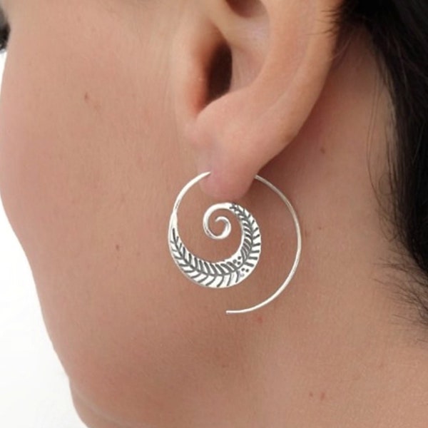 Tribal Maori fern leaf spiral earrings in sterling silver, Boho feather threader earrings, Festival jewelry for her, Ethnic style earrings