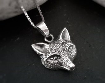 Life-like Fox head necklace, Sterling silver fox face pendant, Wildlife jewellery, Vixen necklace for women, Gift for wild animal lover