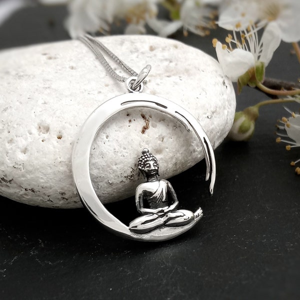 Japanese Enso circle with Buddha pendant in Sterling silver, Zen Buddhist meditation jewelry gift, Unisex Necklace, Yoga teacher gift