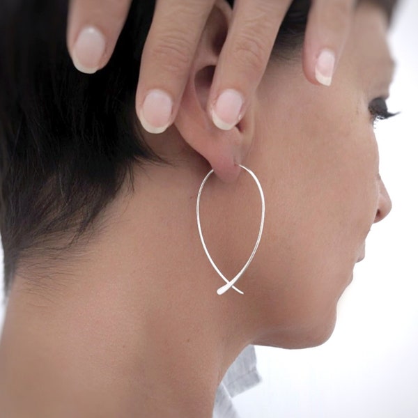 Arc fish Threader oval loop earrings Sterling silver, Open wire earrings for women, Simple geometric earrings, Contemporary minimal jewelry