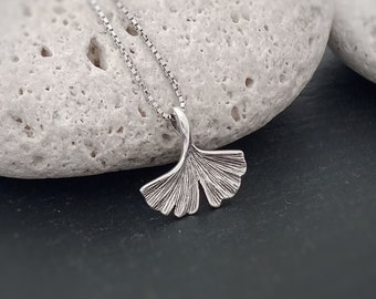 Dainty Ginkgo Biloba leaf necklace Sterling silver, Plant Leaf jewellery, Small Leaf pendant, Nature lover jewelry gift, Botanical necklace
