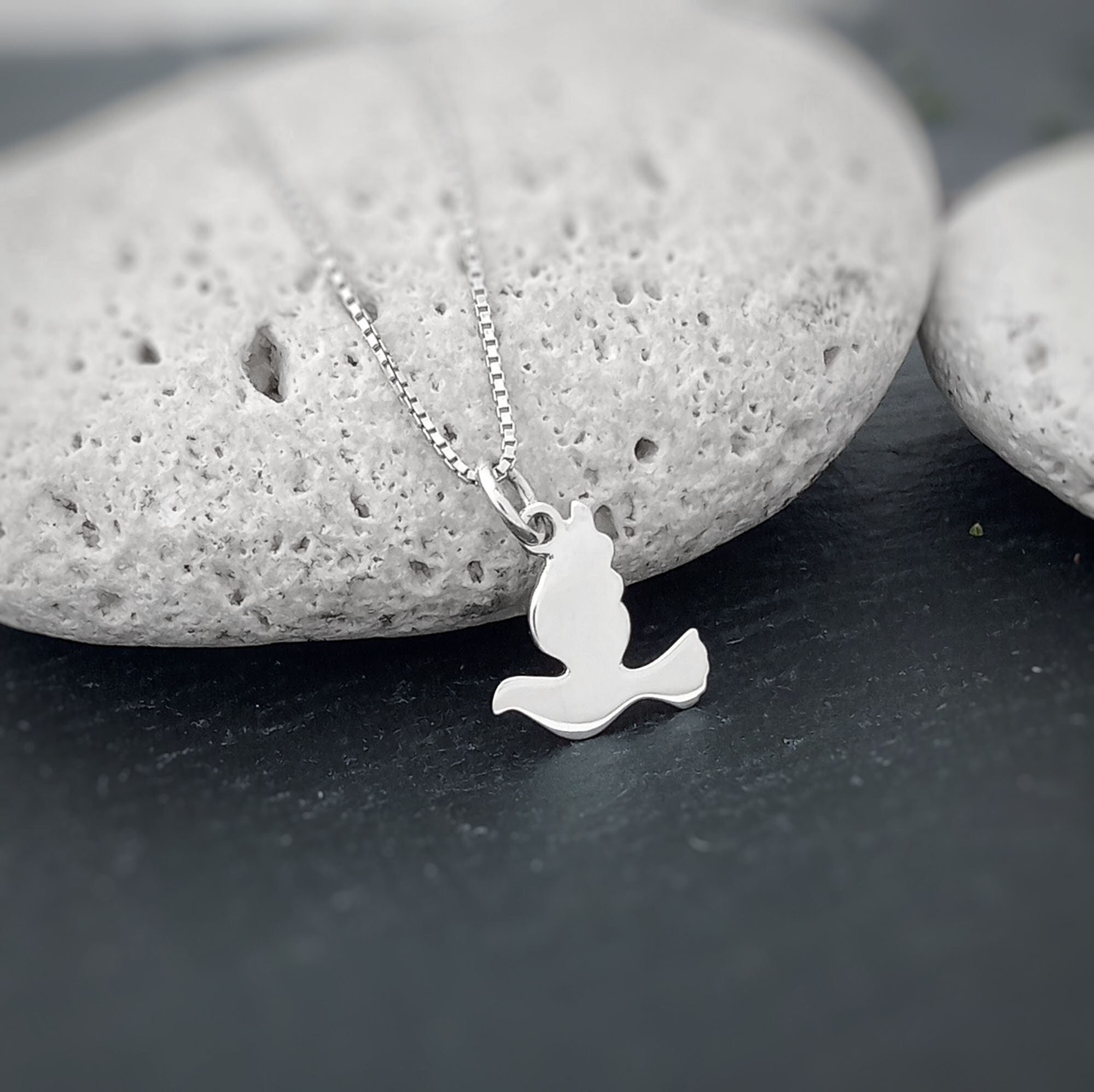 Collana Girocollo Con Rondine E Perla – Ciondolo Uccello Volante In Argento, Catena Regolabile 40+5 Cm