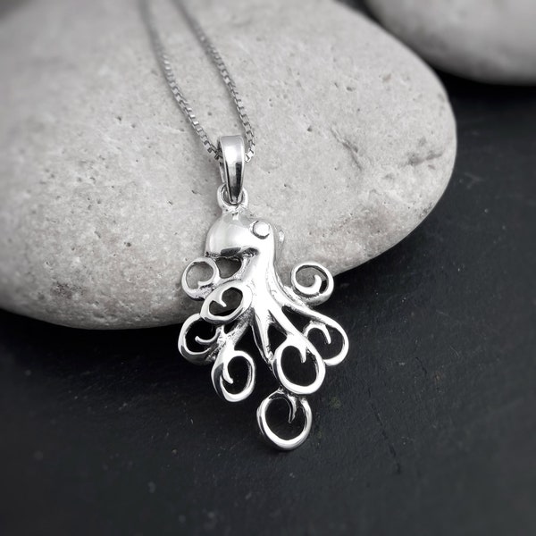 Small Octopus with tentacles necklace, Sterling silver Octopus pendant, Ocean jewelry gift, Scuba diver necklace, Beach lover jewelry