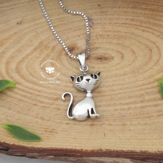 Unusual Cute Sterling Silver Cat Pendant Necklace Big Eye Cat