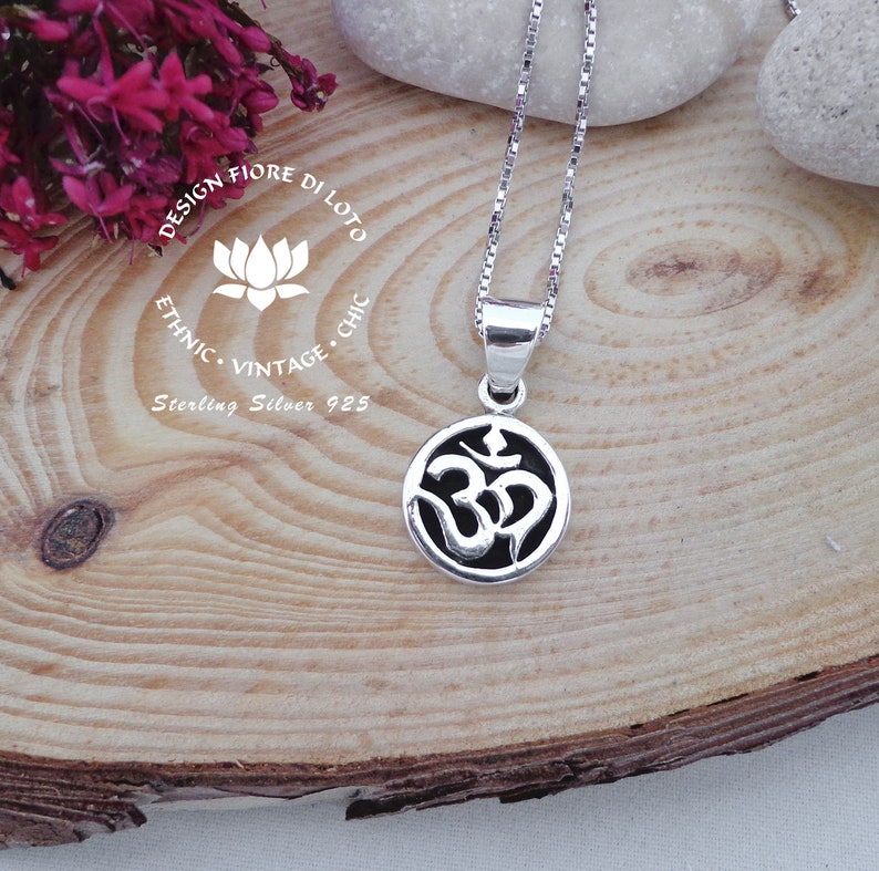 Sterling silver om pendant Aum necklace Sacred jewelry Pendant for buddhist Aum charm Yoga gift Aum necklace Spiritual jewelry Yoga jewelry
