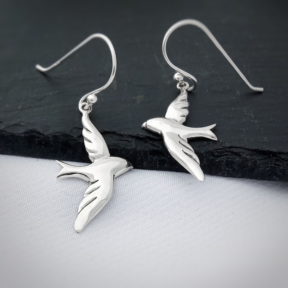 Fliegende Schwalbe Vogel baumeln Ohrringe in Sterling Silber, Vogel  Liebhaber Ohrringe, Natur Schmuck Geschenk für sie, Brautjungfer Geschenk,  viel Glück Symbol - Etsy Österreich