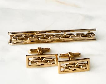 Vintage Hickok USA Tie Clip Cufflinks Set: Pale Gold Basketweave, 1970s