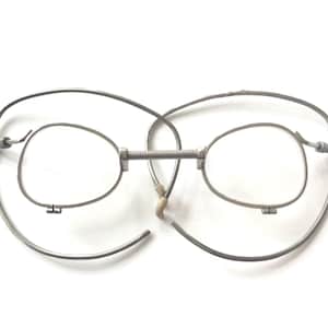 Vintage US Military M-17 CBR Respirator Gas Mask Prescription Glasses, Military Memorabilia, Vietnam War Mementos, Vintage Eyeglass Frames