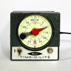 Time-O-Lite M72 60-Second Darkroom Timer, Darkroom Equipment, Working Condition, Vintage Photograph