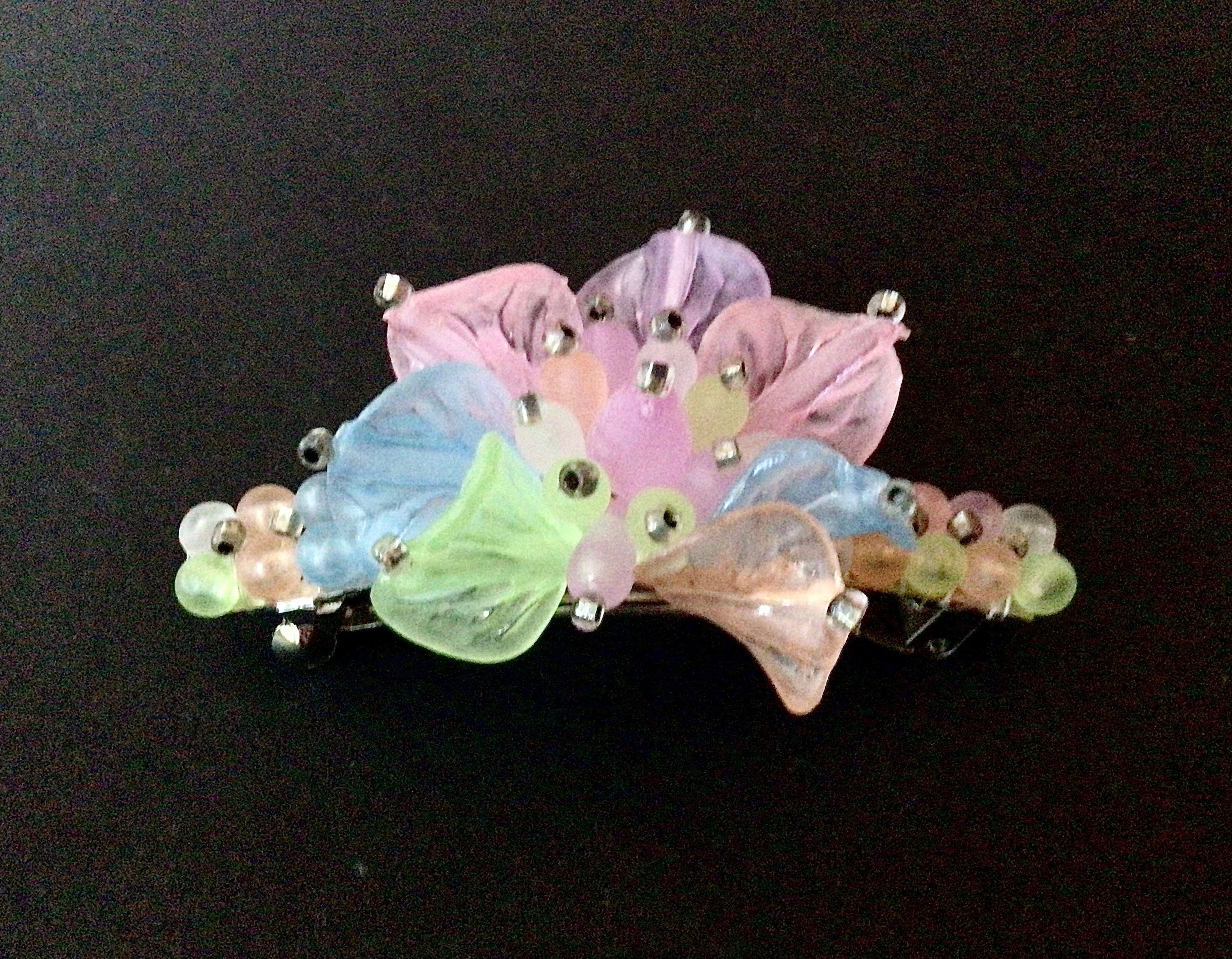 vintage Lucite hair barrettes pick  france clip Vintage Lucite Flower Hair Barrette: Pastel French Hair  main image 3