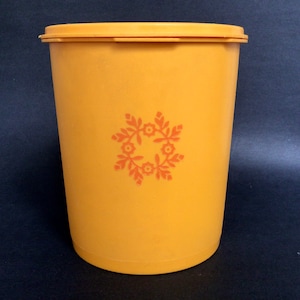 Vintage Tupperware Canister With Lid, Servalier Canister Yellow Canister #807 Tupperware Storage Box, Vintage Kitchen Storage, Retro Kitchen