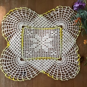 Mooi gehaakt kleedje, 12&quot; gebroken wit handgemaakt kleedje voor salontafel, vintage kleedje voor rustiek interieur, retro kleedjes voor cottage decor