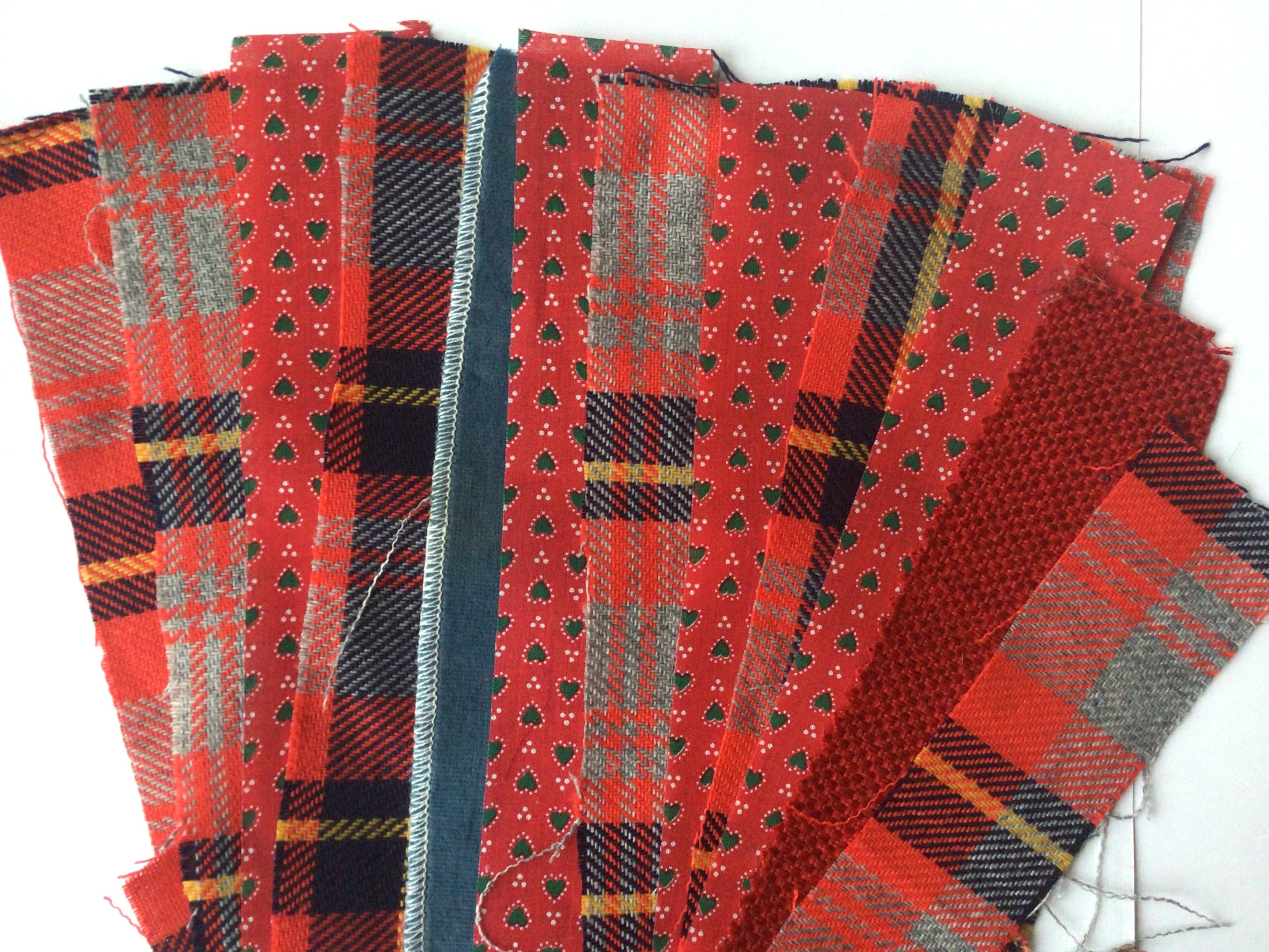 12 Red Fabric Strips Vintage Scrap Fabric PreCut Fabric Etsy