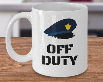 非番の警官 - 面白い警察官のコーヒーマグ - 法執行機関のジョークギフト - PD 警官 - 警官のユーモア探偵 リラックスする時間 誕生日プレゼント