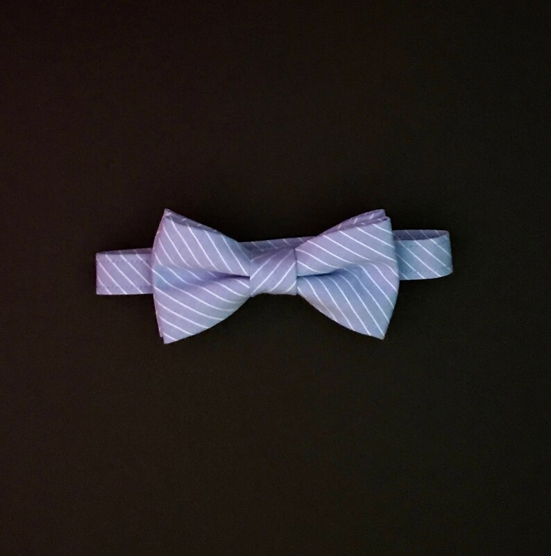 New Kids Boys Zipper up Adjustable Pre-tied Necktie Silver lavender Stripes