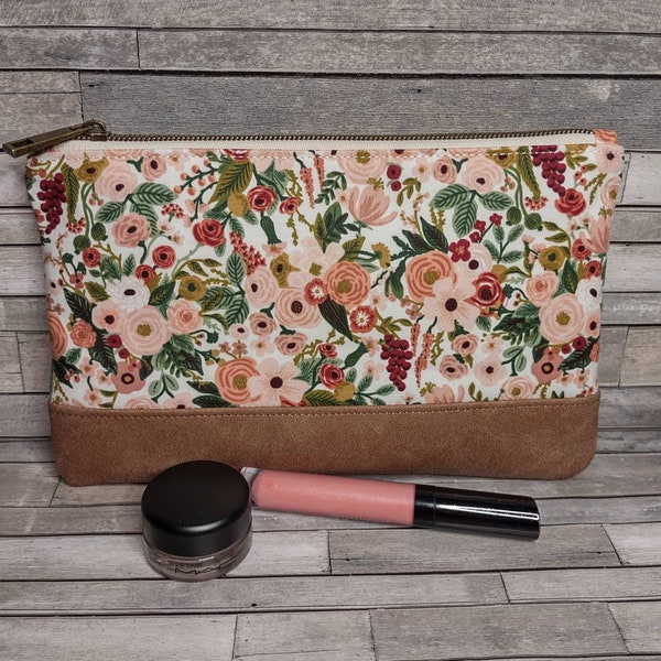 Flower Makeup Bag / Rose Floral Pouch / Beautiful Peach Floral Zipper Pouch / Gift for Mom