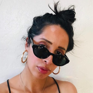 True Vintage 90s Circular Black Oval Round Sunglasses