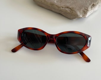 Authentic Vintage 90s Red Tortoise Cat Eye Sunglasses Denmark