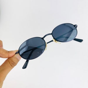 90s Oval Purple Frame Black Lens Sunglasses | 90s sunglasses