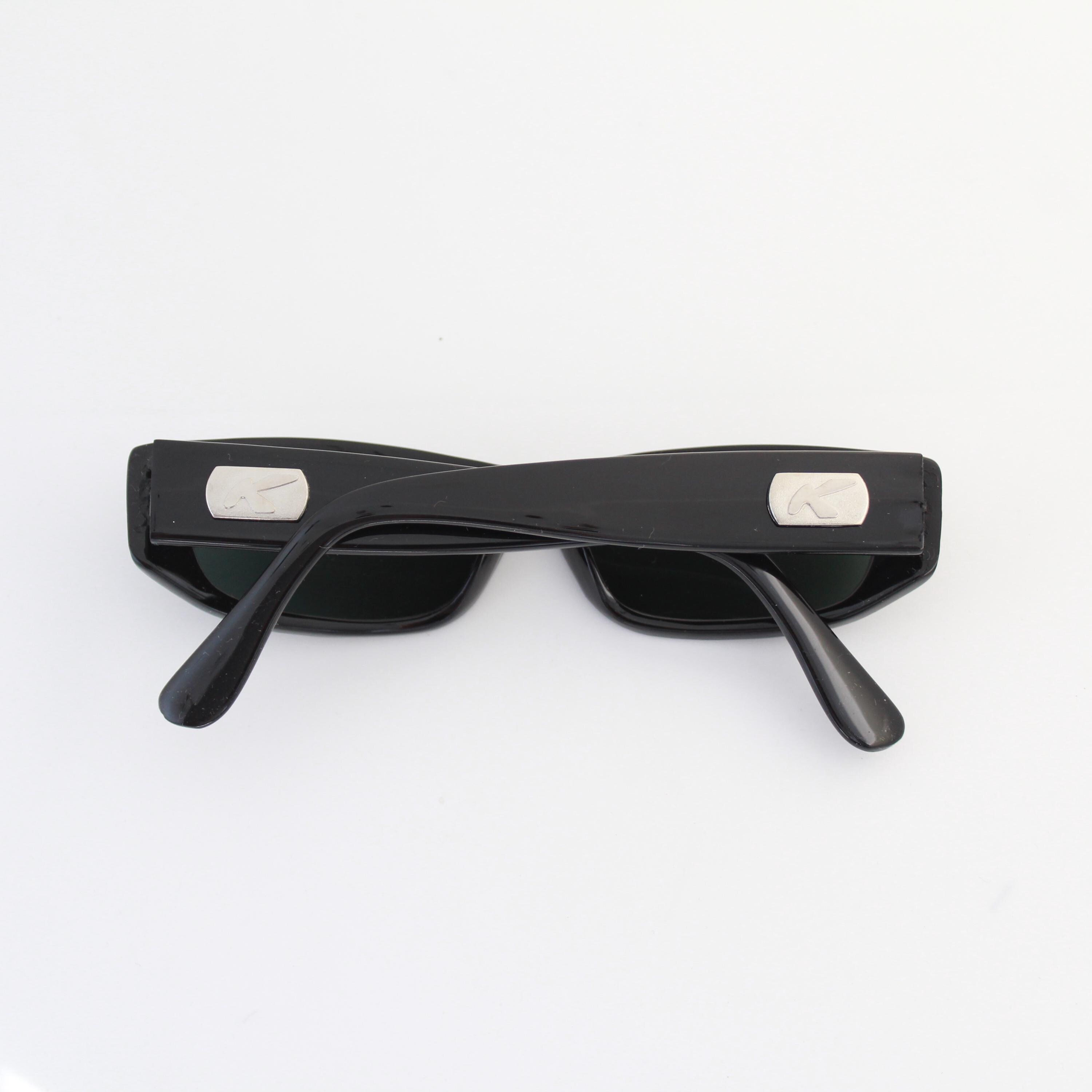 True Vintage 90s Black Rectangle Sunglasses - Etsy display picture 3