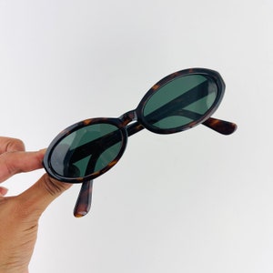 Vintage 90s Slim Brown Tortoise Oval Sunglasses