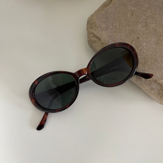 Authentic Vintage 90s Oval Tortoise Sunglasses