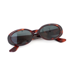 Lunettes de soleil ovales vintage des années 90 écaille brunes