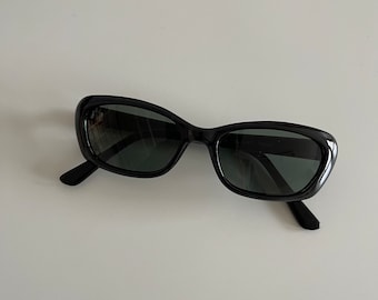 Authentic Vintage 90s Black Square Sunglasses