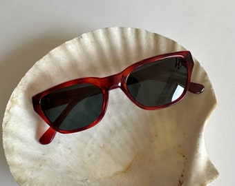 Vintage 90-tals röda sköldpaddsfärgade cat eye-solglasögon