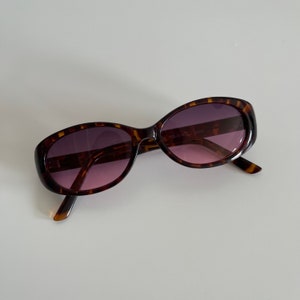 Authentic Vintage 90s Tortoise Shell Oval Sunglasses with two tone color lens