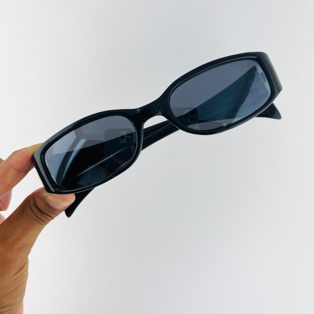 Ray-Ban Black Rectangular Y2K Sunglasses | Slim Retro Frame Trendy Fashion Dark Black Retro Y2K Rectangle Sunglasses  main image 4